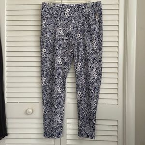 Lilly Pulitzer Luxletic Corso Pant. Size 12. EUC. No flaws.